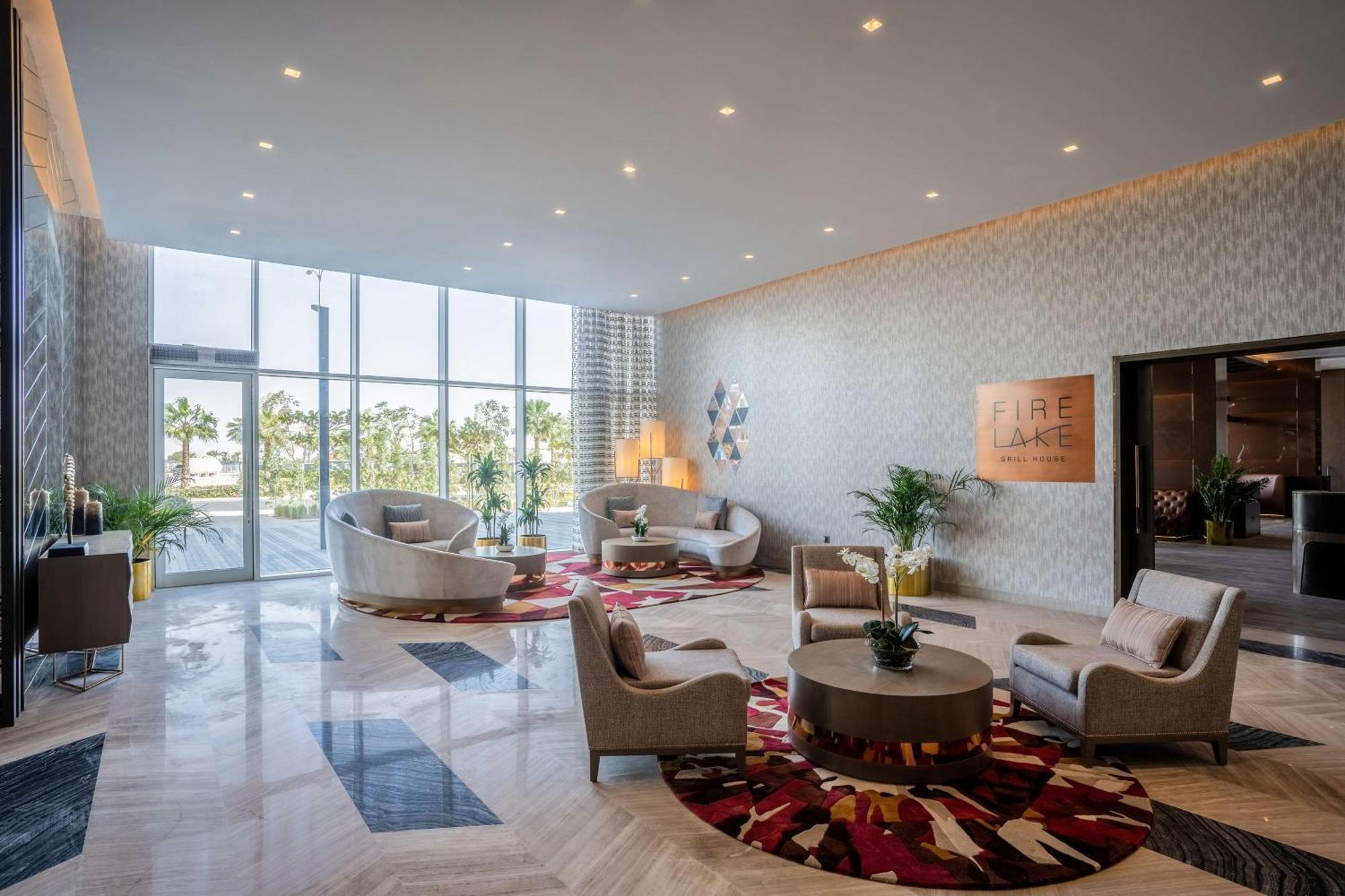 Radisson Dubai Damac Hills Hotel Exterior foto